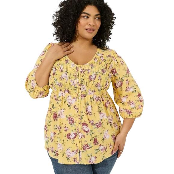 NWT Torrid Yellow Floral Challis Smocked 3/4 Sleeve Pullover Top Size 2X 18-20 - Picture 1 of 16